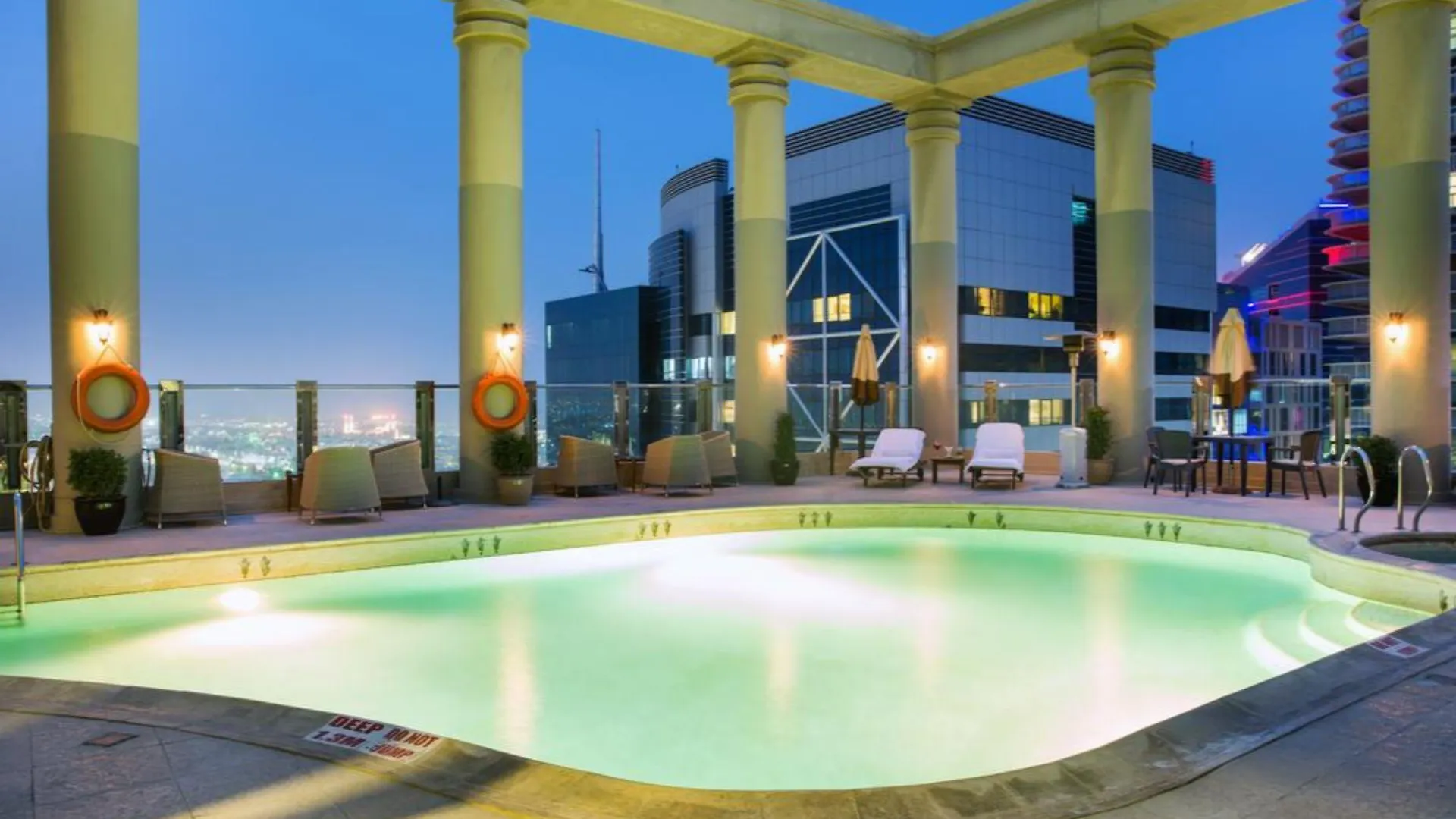 Oryx Hotel Abu Dhabi 4*,  Emirati Arabi Uniti